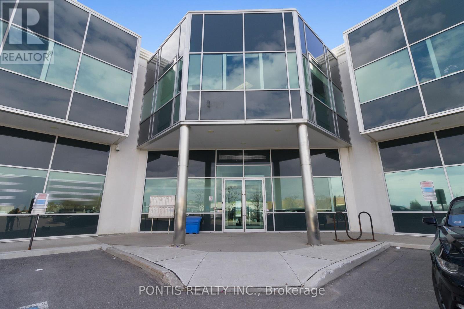101 - 30 TOPFLIGHT DRIVE, Mississauga, Ontario