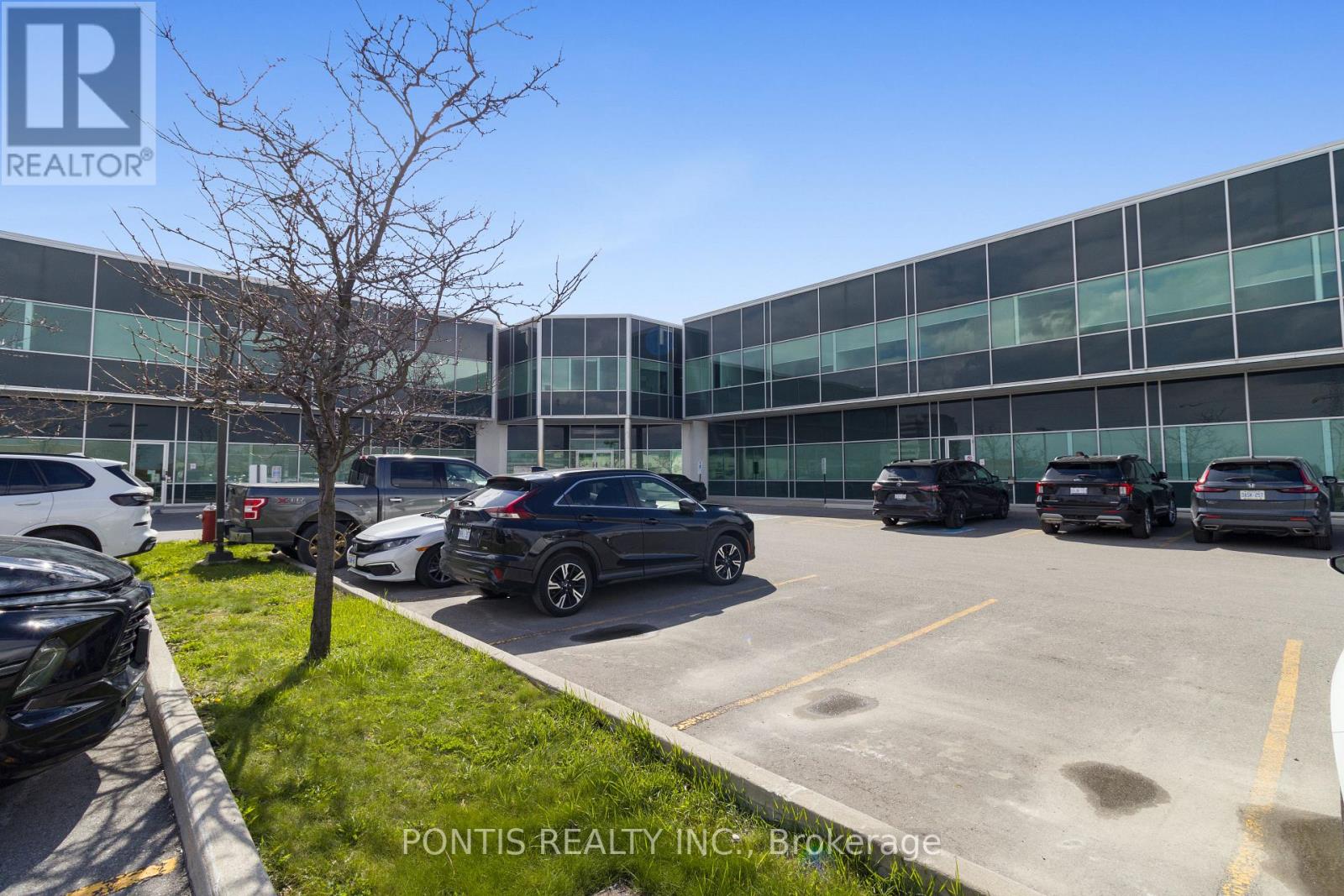 101 - 30 Topflight Drive, Mississauga, Ontario  L5S 0A8 - Photo 2 - W13115896