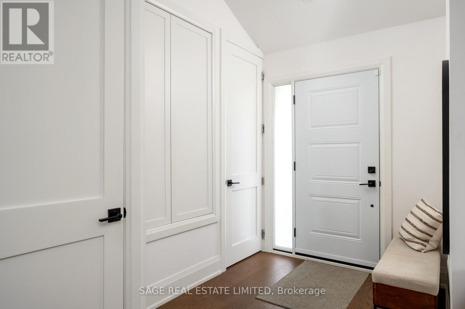 7 Rathgar Avenue, Toronto, Ontario  M9C 2E7 - Photo 3 - W13115938
