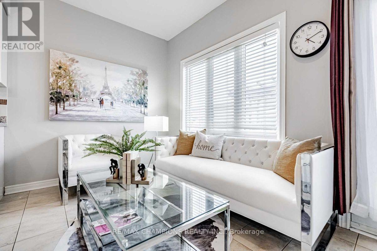 5435 FESTIVAL DRIVE, Mississauga, Ontario