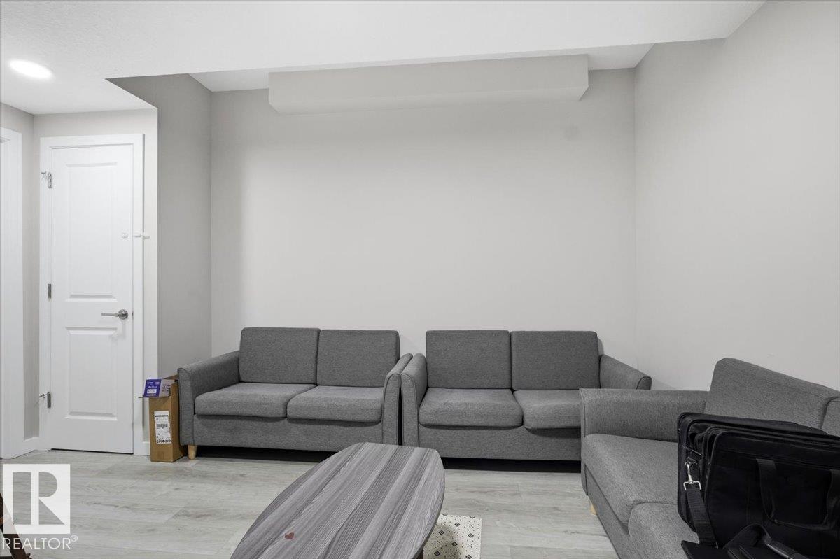 7056 182 Avenue Nw, Edmonton, Alberta  T5Z 0V7 - Photo 4 - E4487122