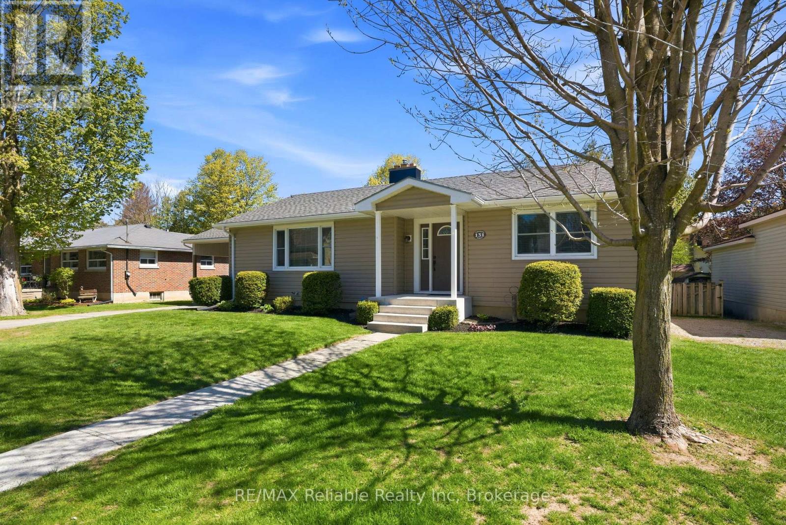 131 Townsend Street, Central Huron, Ontario N0M 1L0 - Photo 4 - X13116138