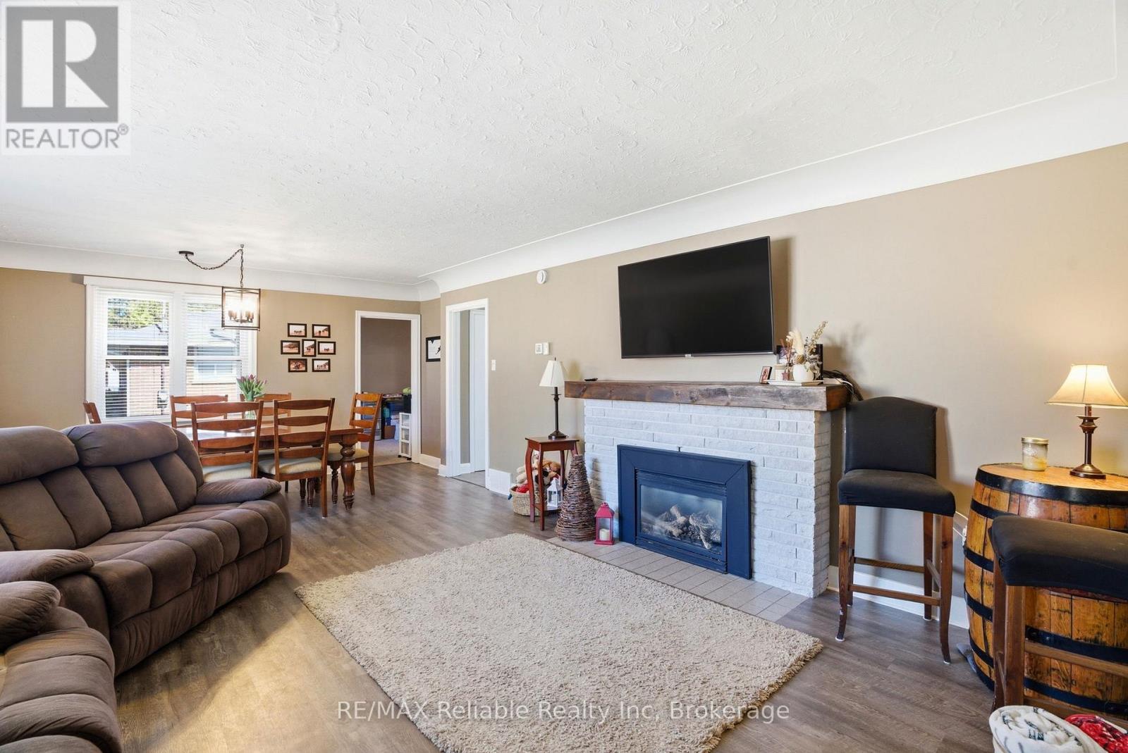 131 Townsend Street, Central Huron, Ontario N0M 1L0 - Photo 7 - X13116138