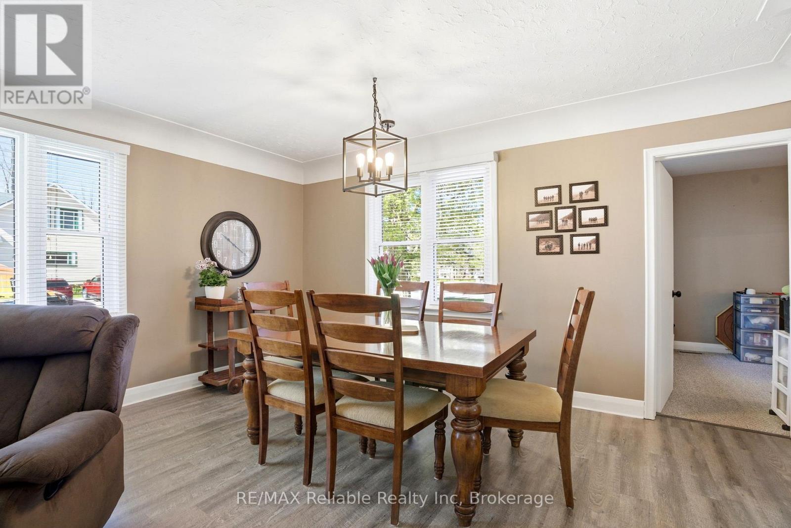 131 Townsend Street, Central Huron, Ontario N0M 1L0 - Photo 9 - X13116138