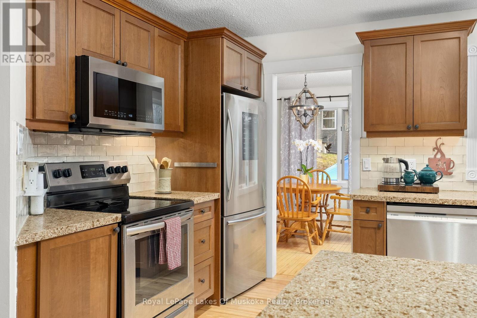 84 Clarke Crescent, Huntsville, Ontario  P0B 1L0 - Photo 11 - X13116158