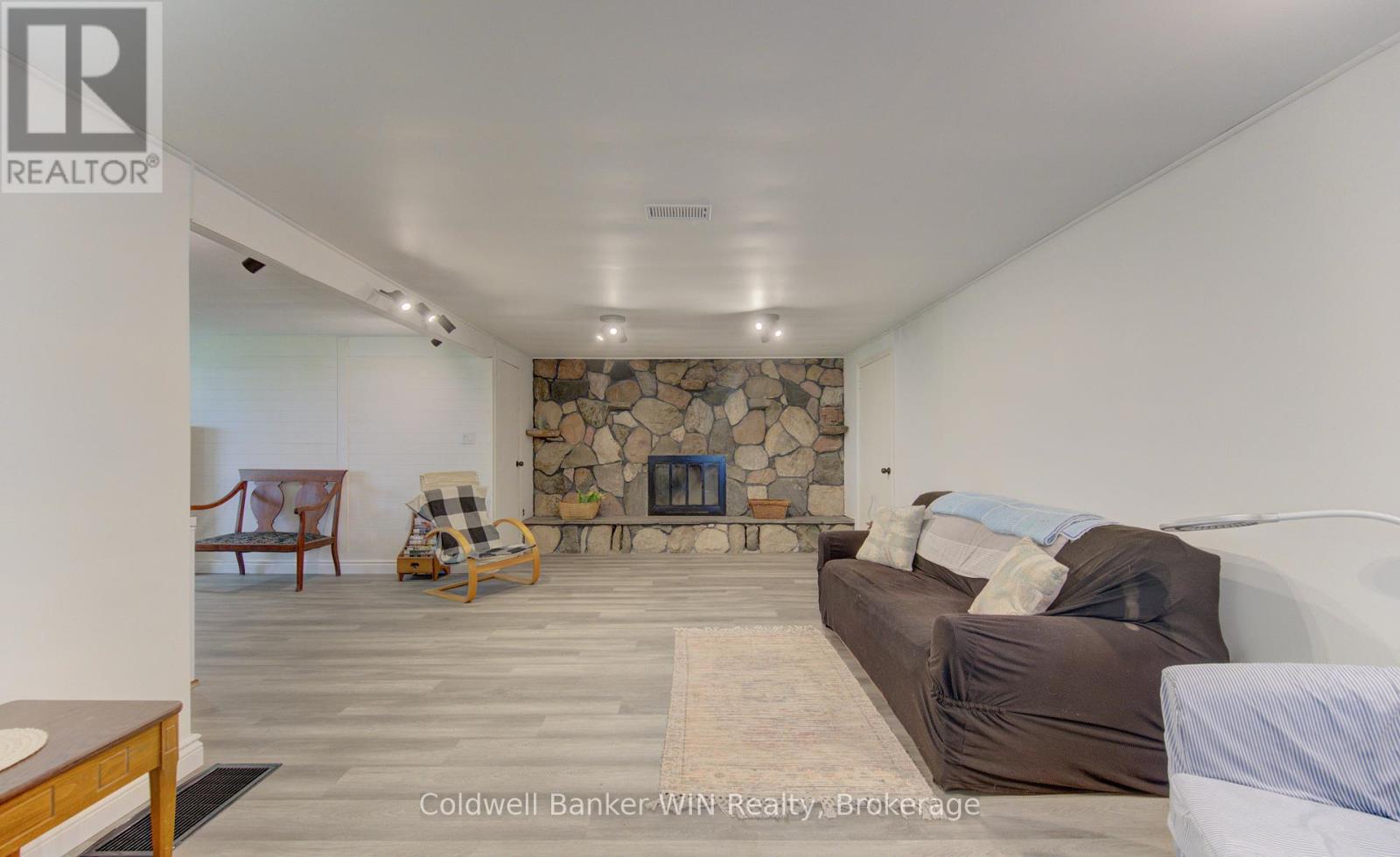 186 Mcfarlin Drive, West Grey, Ontario  N0G 2L0 - Photo 6 - X13116286