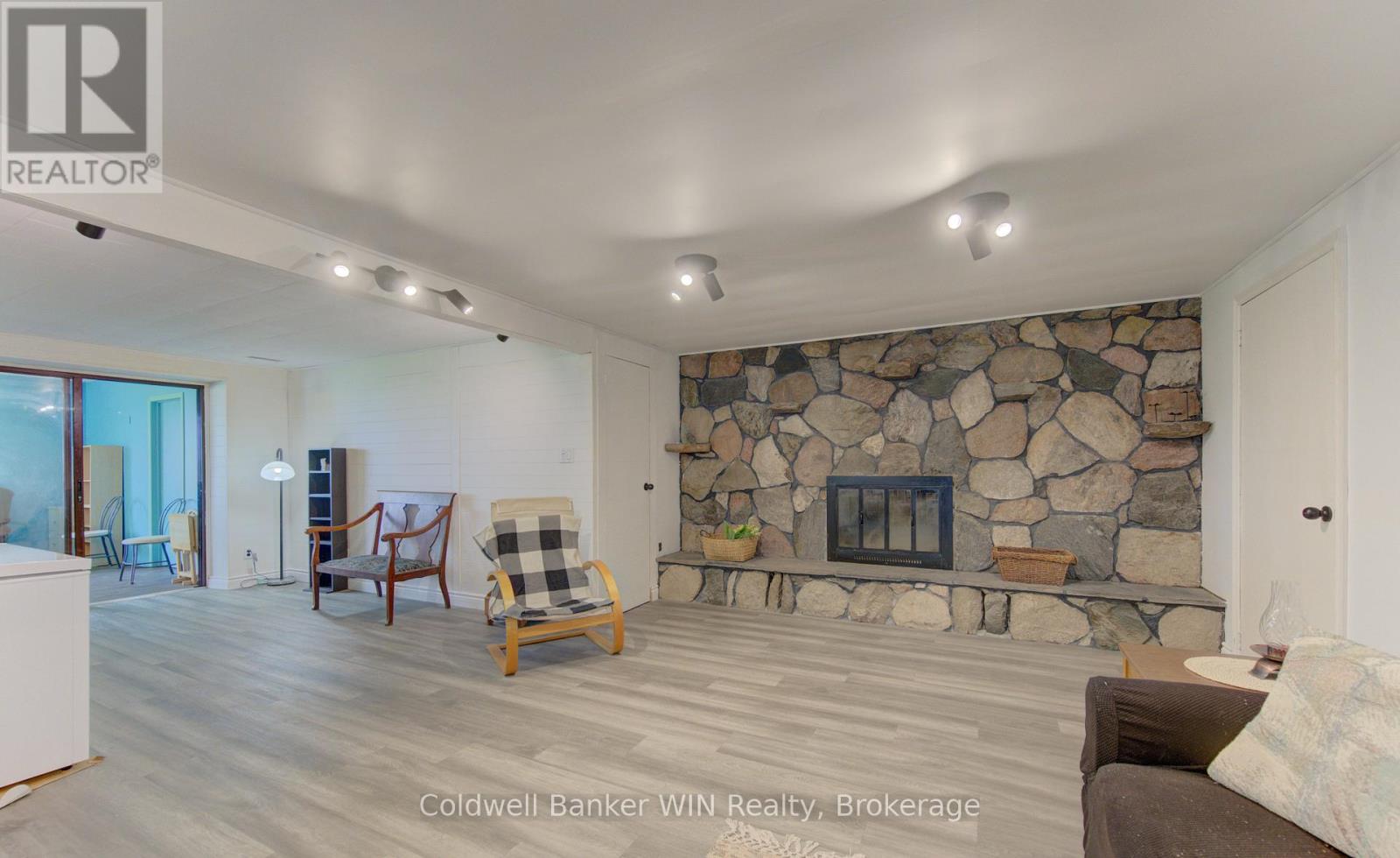 186 Mcfarlin Drive, West Grey, Ontario  N0G 2L0 - Photo 7 - X13116286