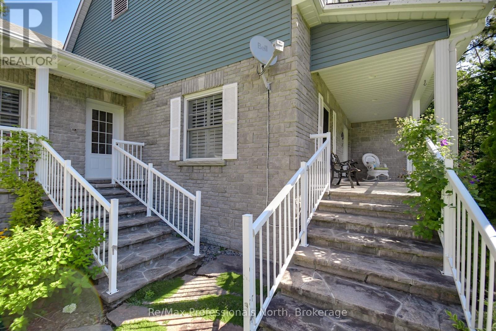 160 Tiffany Trail, Gravenhurst, Ontario  P1P 1A6 - Photo 2 - X13116302