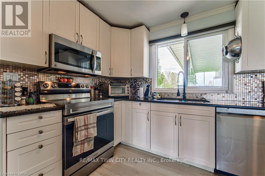 4011 Road 125, Perth East, Ontario  N5A 6S6 - Photo 10 - X13115948