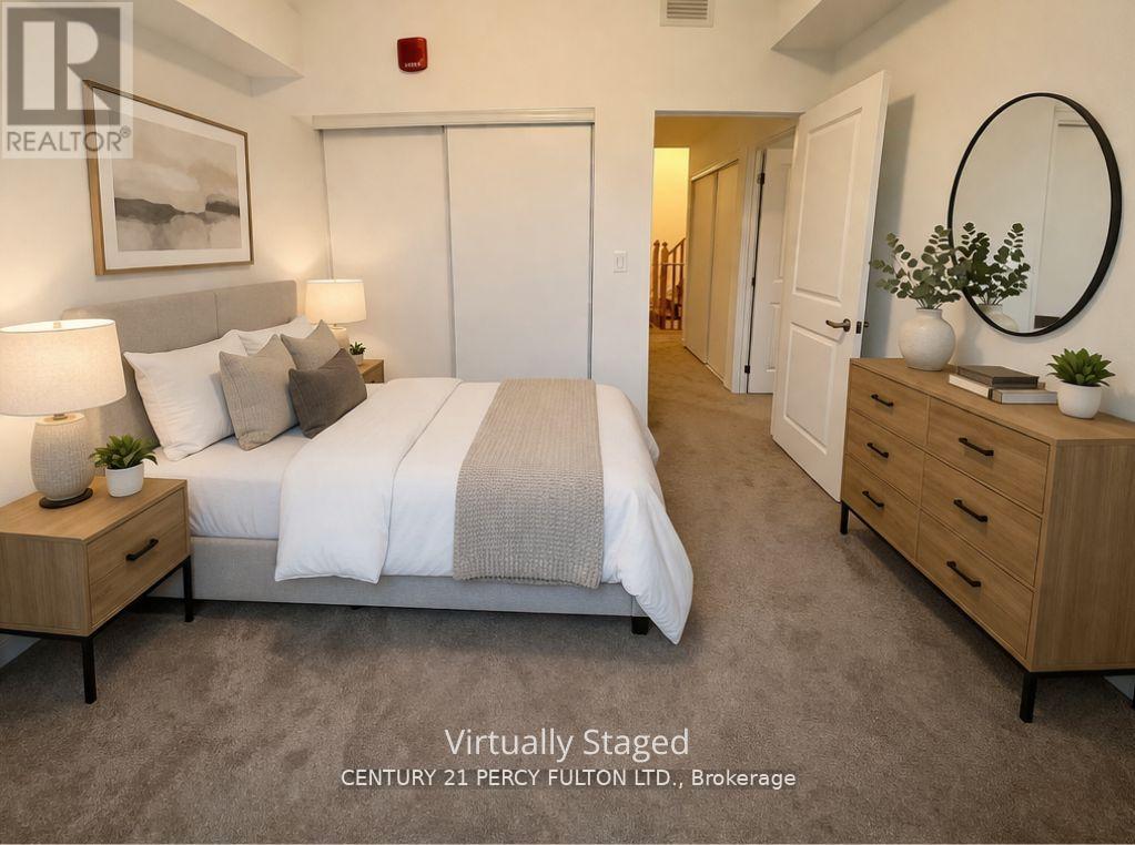 7 - 10 Marquette Avenue, Toronto, Ontario  M6A 0E1 - Photo 6 - C13115974