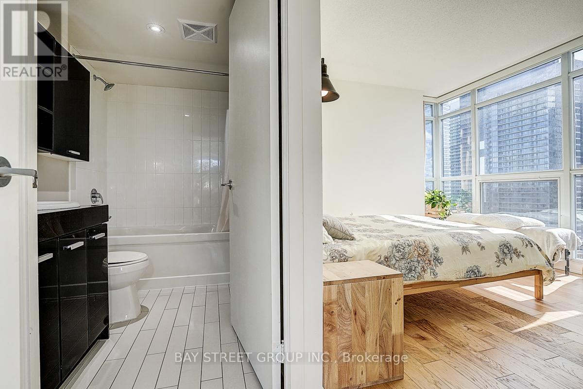 1705 - 29 Singer Court, Toronto, Ontario  M2K 0B4 - Photo 17 - C13116004