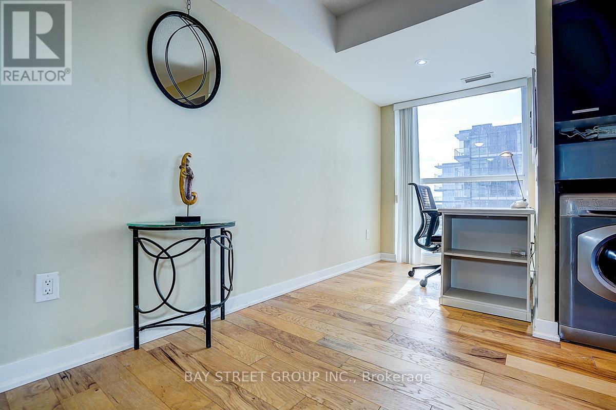 1705 - 29 Singer Court, Toronto, Ontario  M2K 0B4 - Photo 5 - C13116004