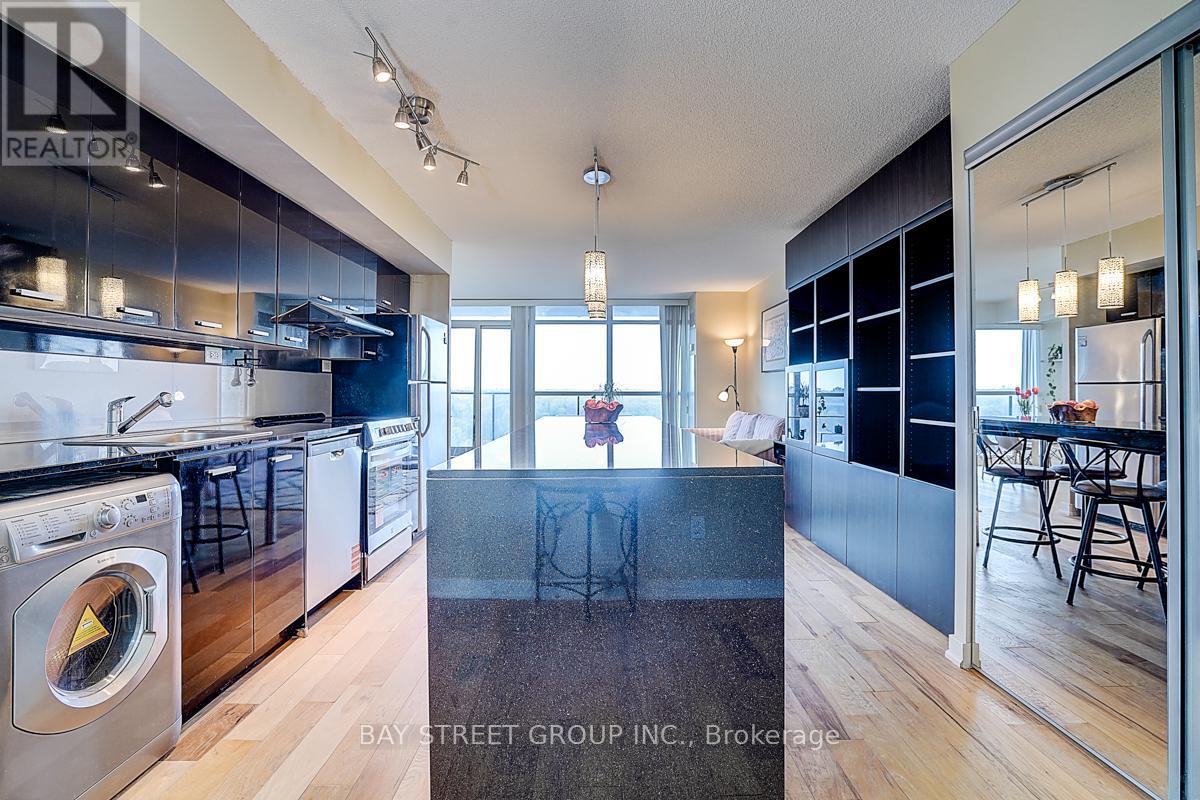 1705 - 29 Singer Court, Toronto, Ontario  M2K 0B4 - Photo 7 - C13116004
