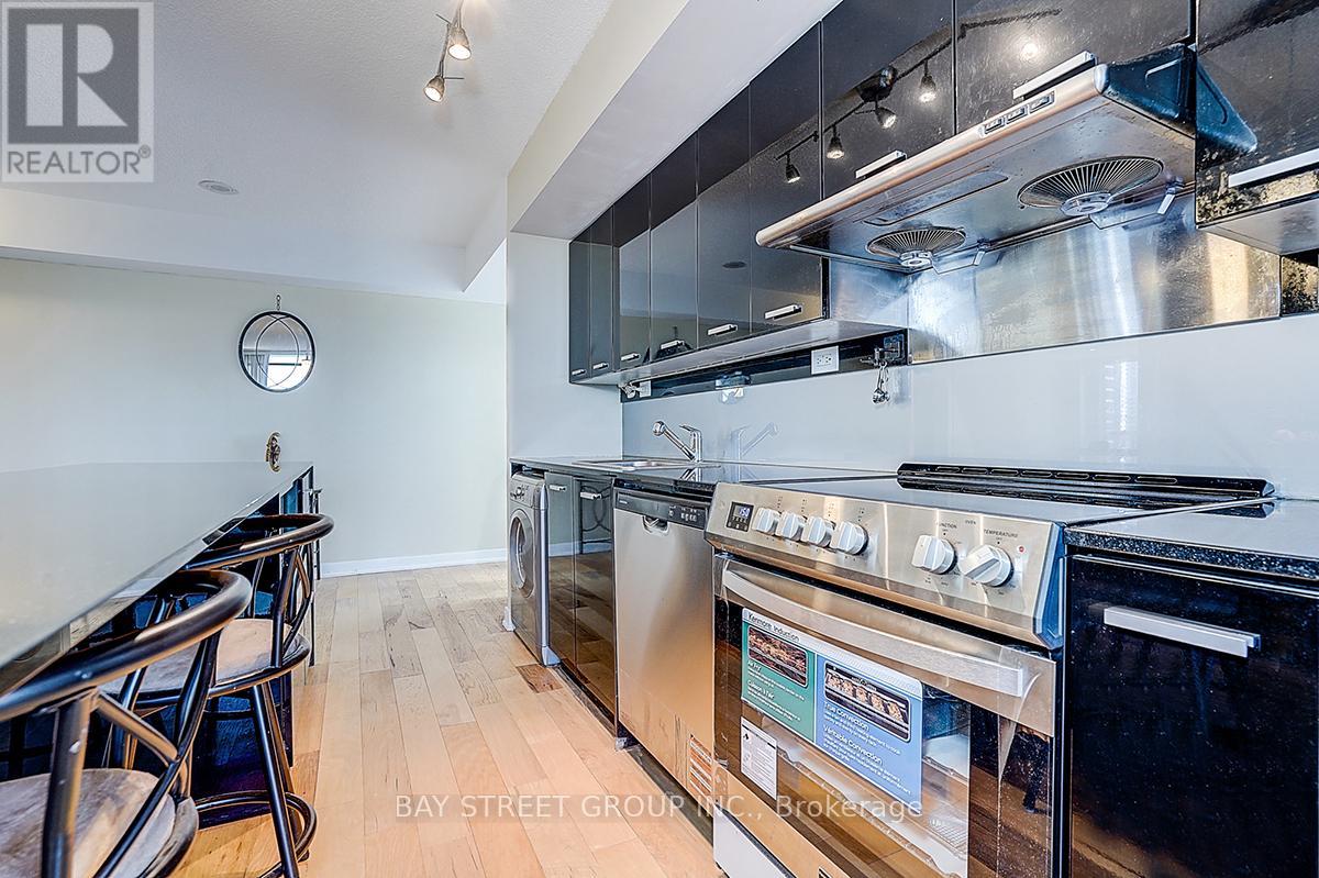 1705 - 29 Singer Court, Toronto, Ontario  M2K 0B4 - Photo 9 - C13116004