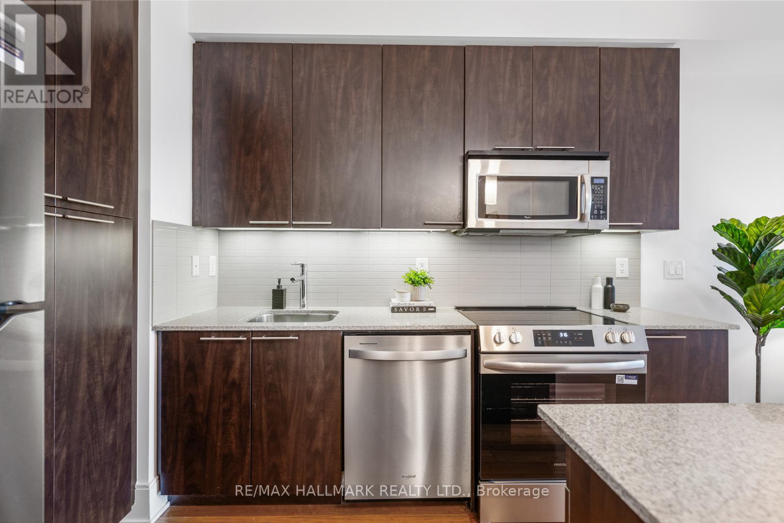 1410 - 25 Broadway Avenue, Toronto, Ontario  M4P 1T7 - Photo 11 - C13116068