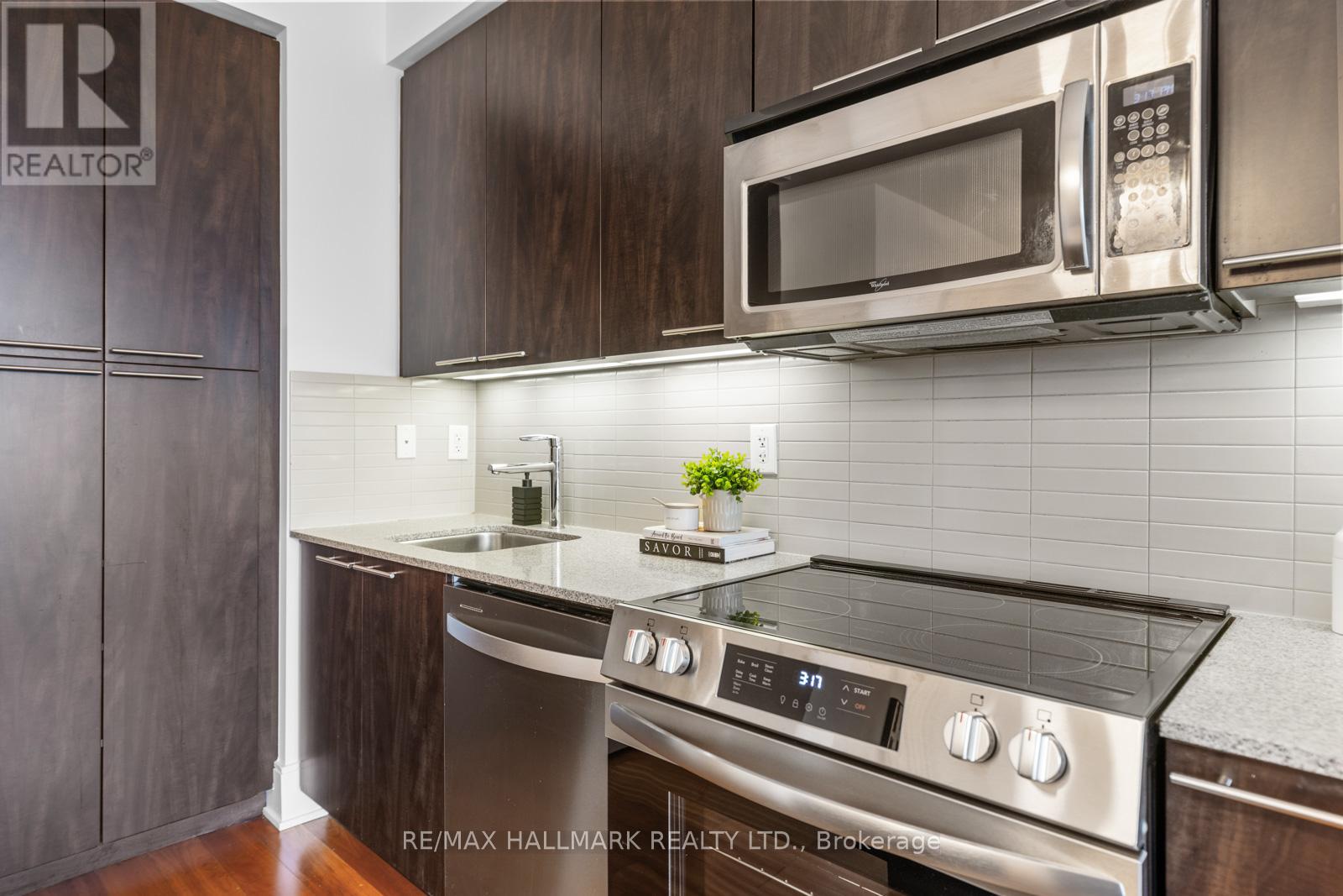 1410 - 25 Broadway Avenue, Toronto, Ontario  M4P 1T7 - Photo 14 - C13116068