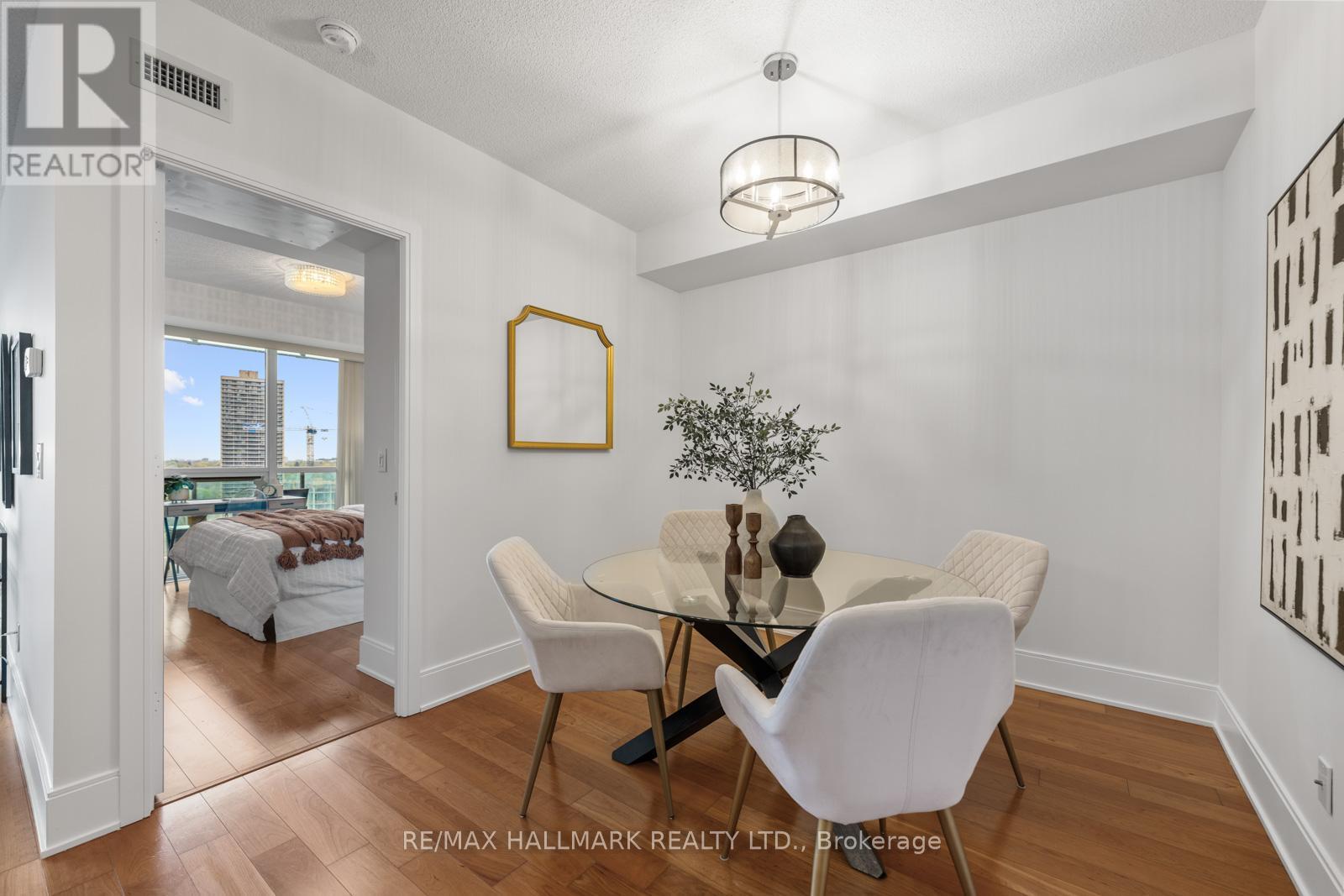 1410 - 25 Broadway Avenue, Toronto, Ontario  M4P 1T7 - Photo 17 - C13116068