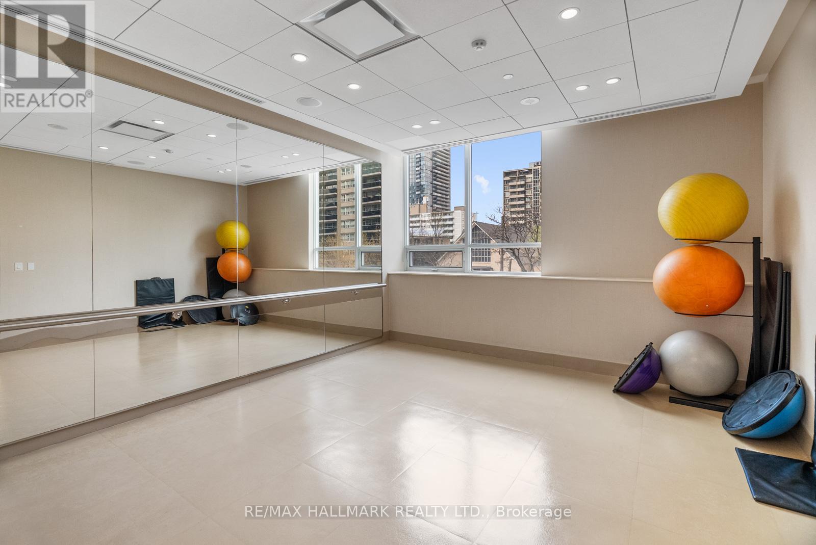 1410 - 25 Broadway Avenue, Toronto, Ontario  M4P 1T7 - Photo 35 - C13116068