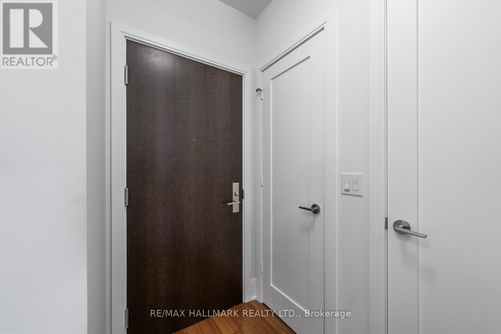 1410 - 25 Broadway Avenue, Toronto, Ontario  M4P 1T7 - Photo 6 - C13116068