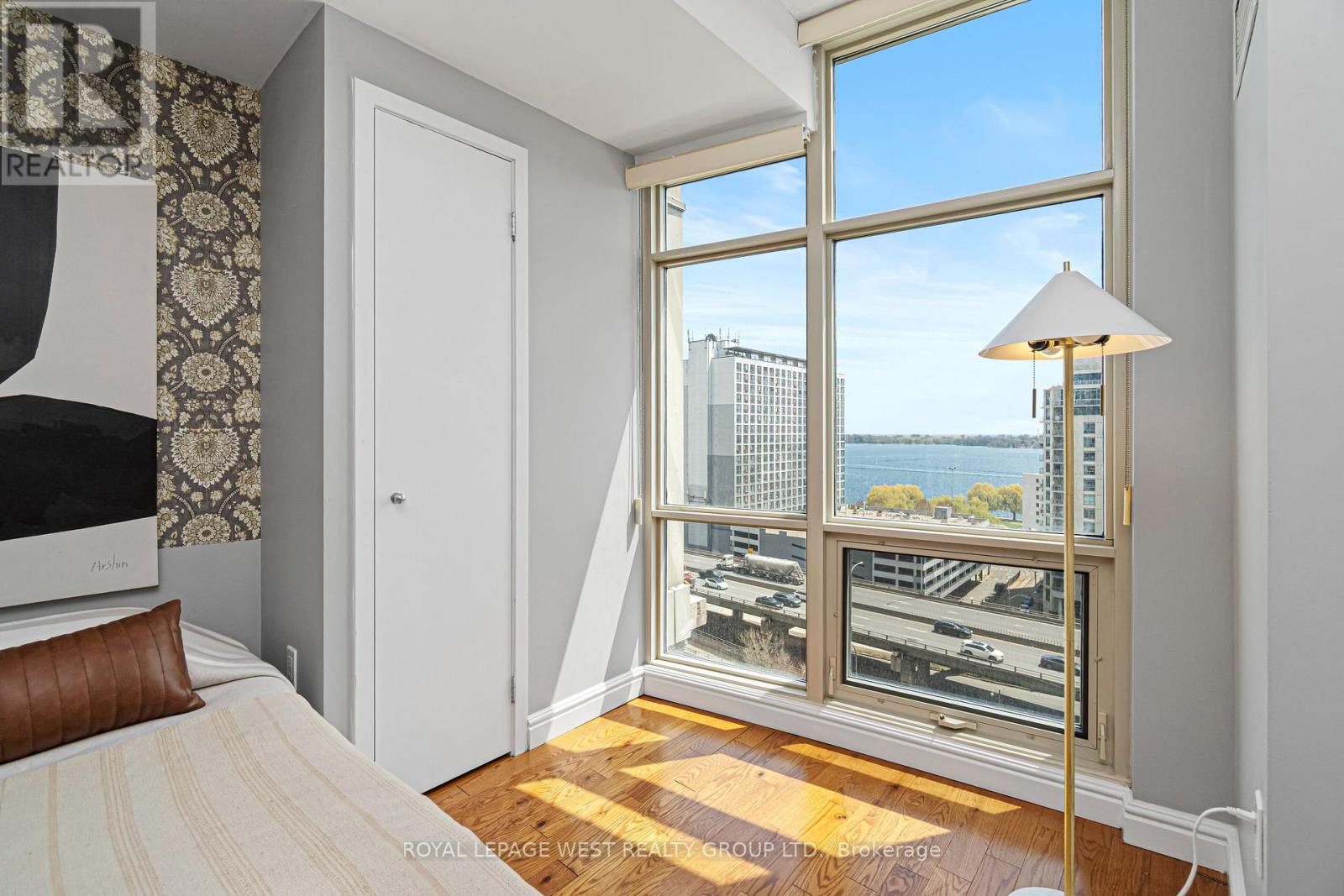 #1510 - 35 Mariner Terrace, Toronto, Ontario  M5V 3V9 - Photo 19 - C13116076