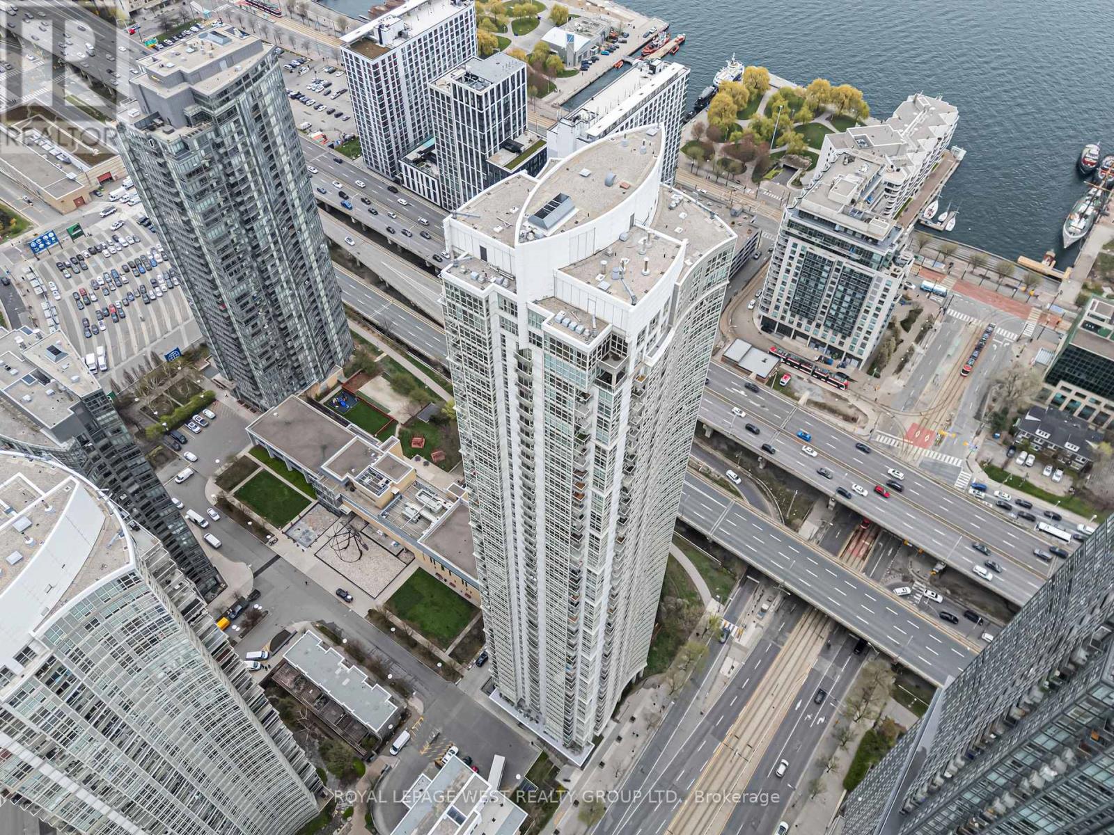 #1510 - 35 Mariner Terrace, Toronto, Ontario  M5V 3V9 - Photo 39 - C13116076