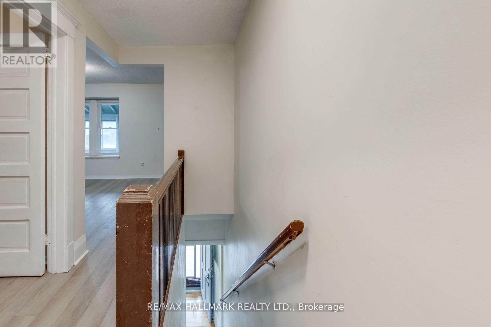 2 Upper - 576 Ossington Avenue S, Toronto, Ontario  M6G 3T5 - Photo 4 - C13116136
