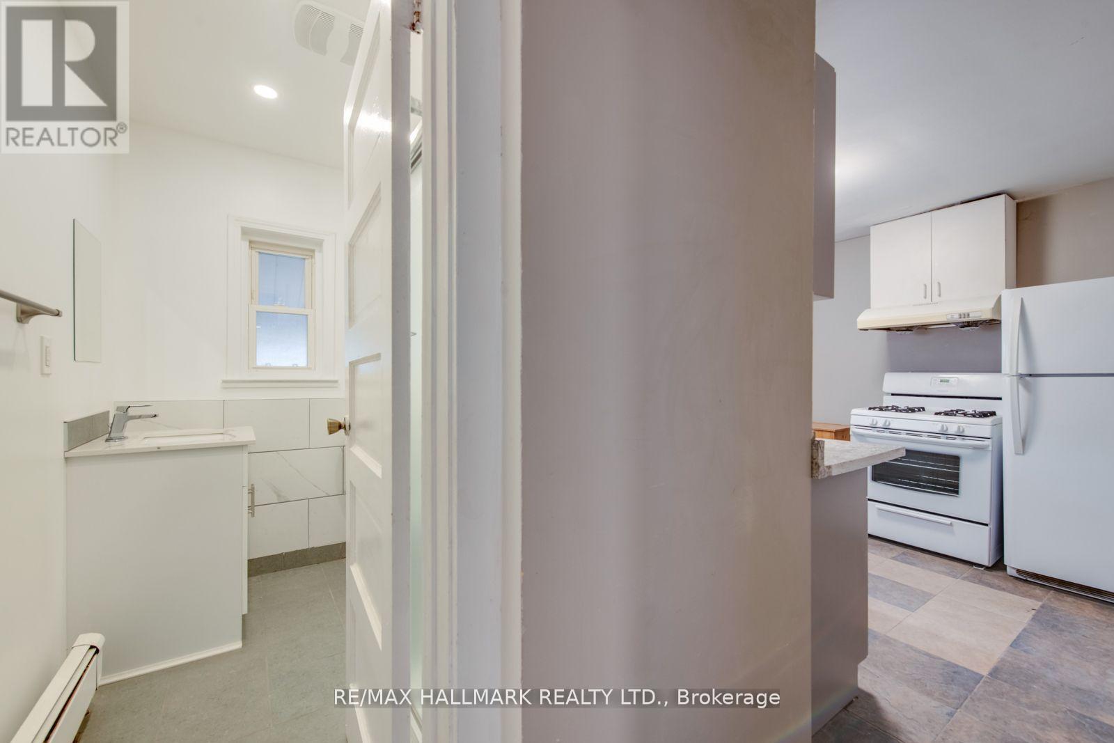 2 Upper - 576 Ossington Avenue S, Toronto, Ontario  M6G 3T5 - Photo 5 - C13116136