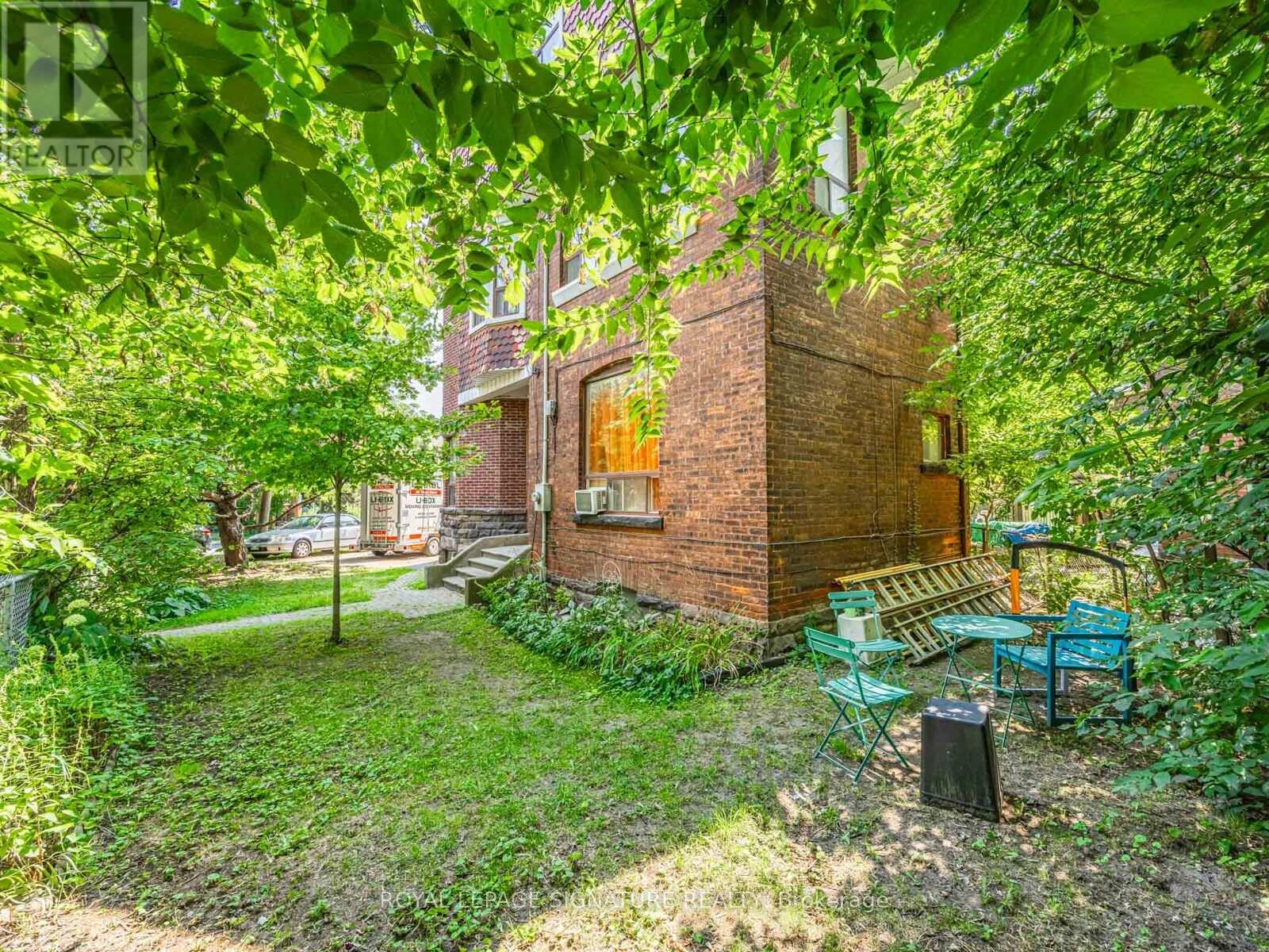 2 - 1 Bellwoods Park, Toronto, Ontario  M6J 1S4 - Photo 15 - C13116140