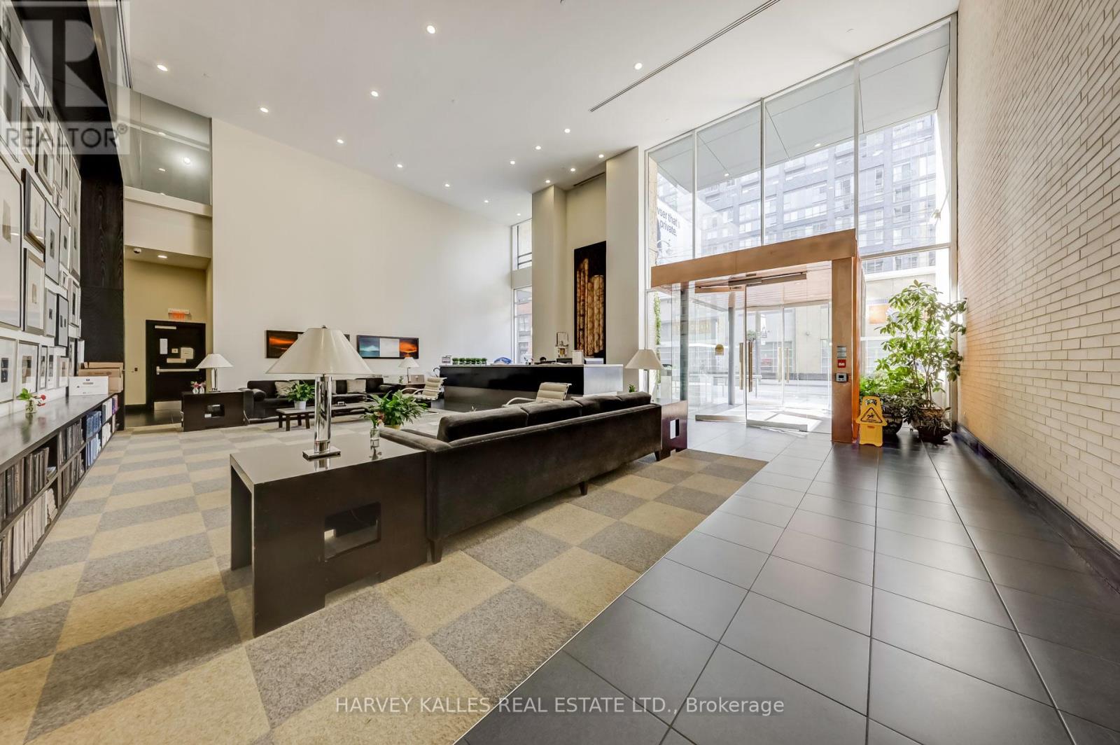 914 - 438 King Street W, Toronto, Ontario  M5V 3T9 - Photo 4 - C13116148
