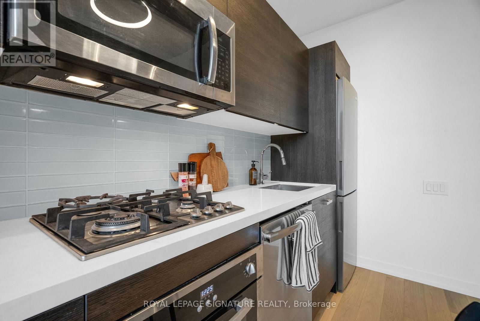 606 - 11 Charlotte Street, Toronto (Waterfront Communities), Ontario  M5V 0M6 - Photo 10 - C13116252