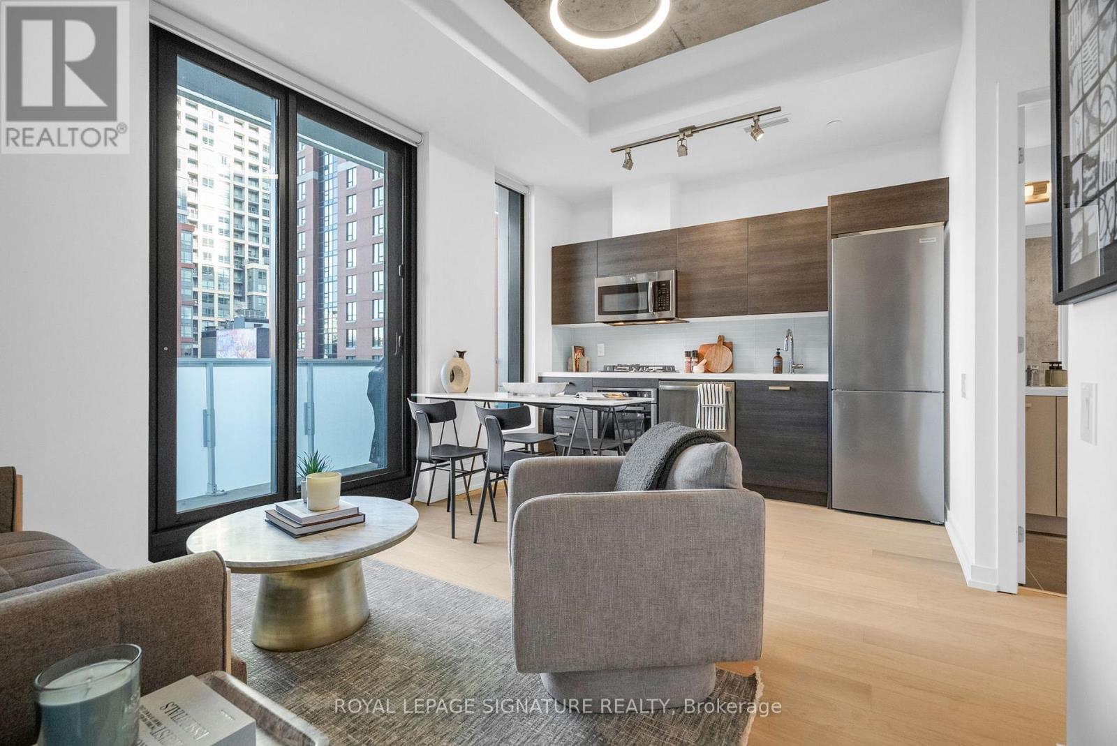 606 - 11 Charlotte Street, Toronto (Waterfront Communities), Ontario  M5V 0M6 - Photo 2 - C13116252