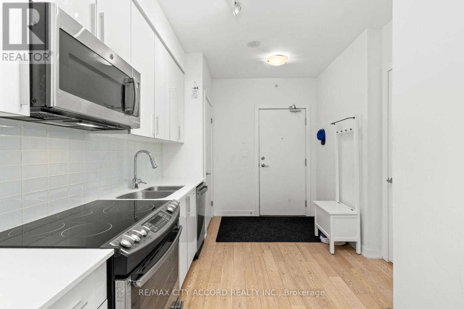 311 - 20 Bruyeres Mews, Toronto, Ontario  M5V 0G8 - Photo 10 - C13116298