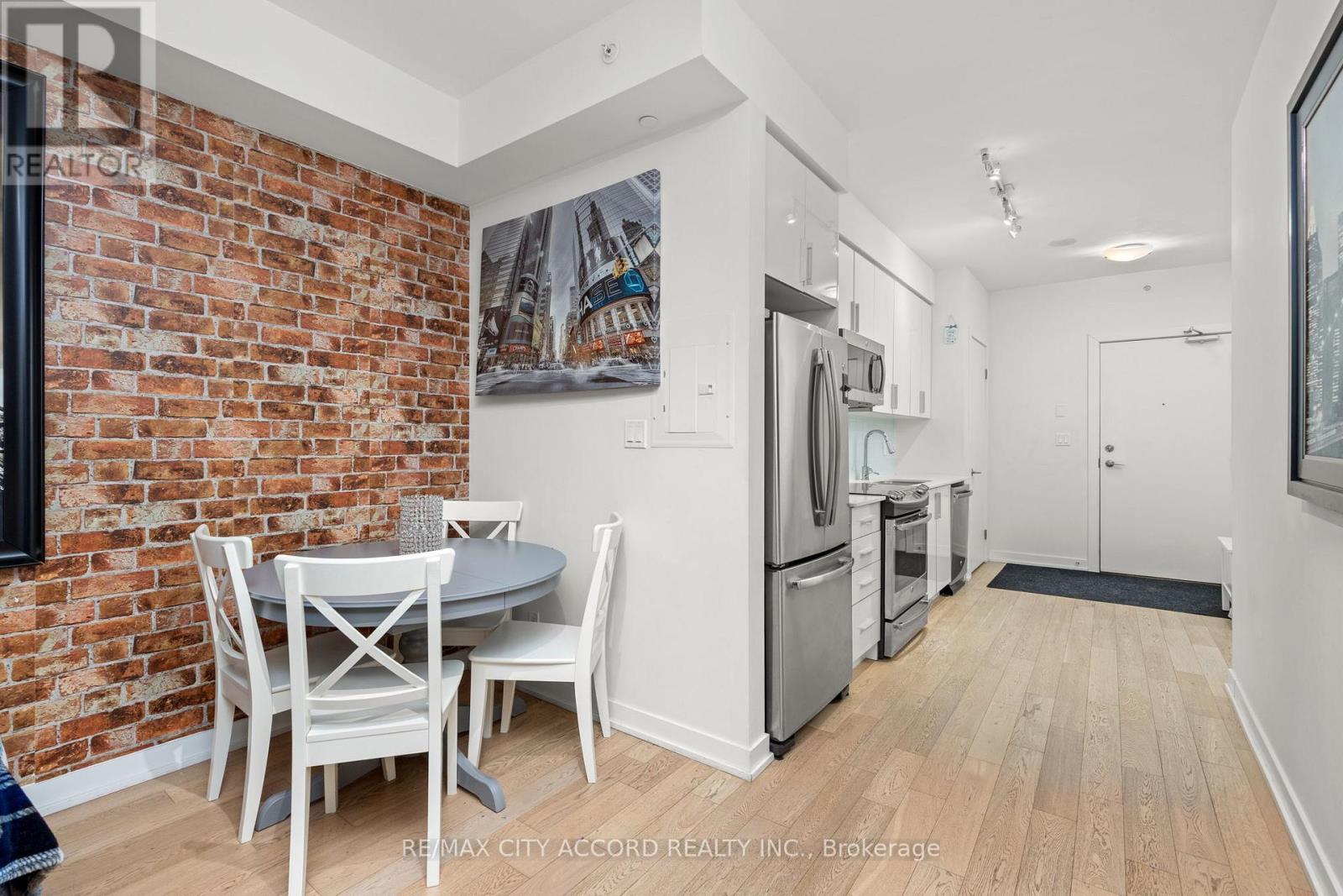 311 - 20 Bruyeres Mews, Toronto, Ontario  M5V 0G8 - Photo 5 - C13116298