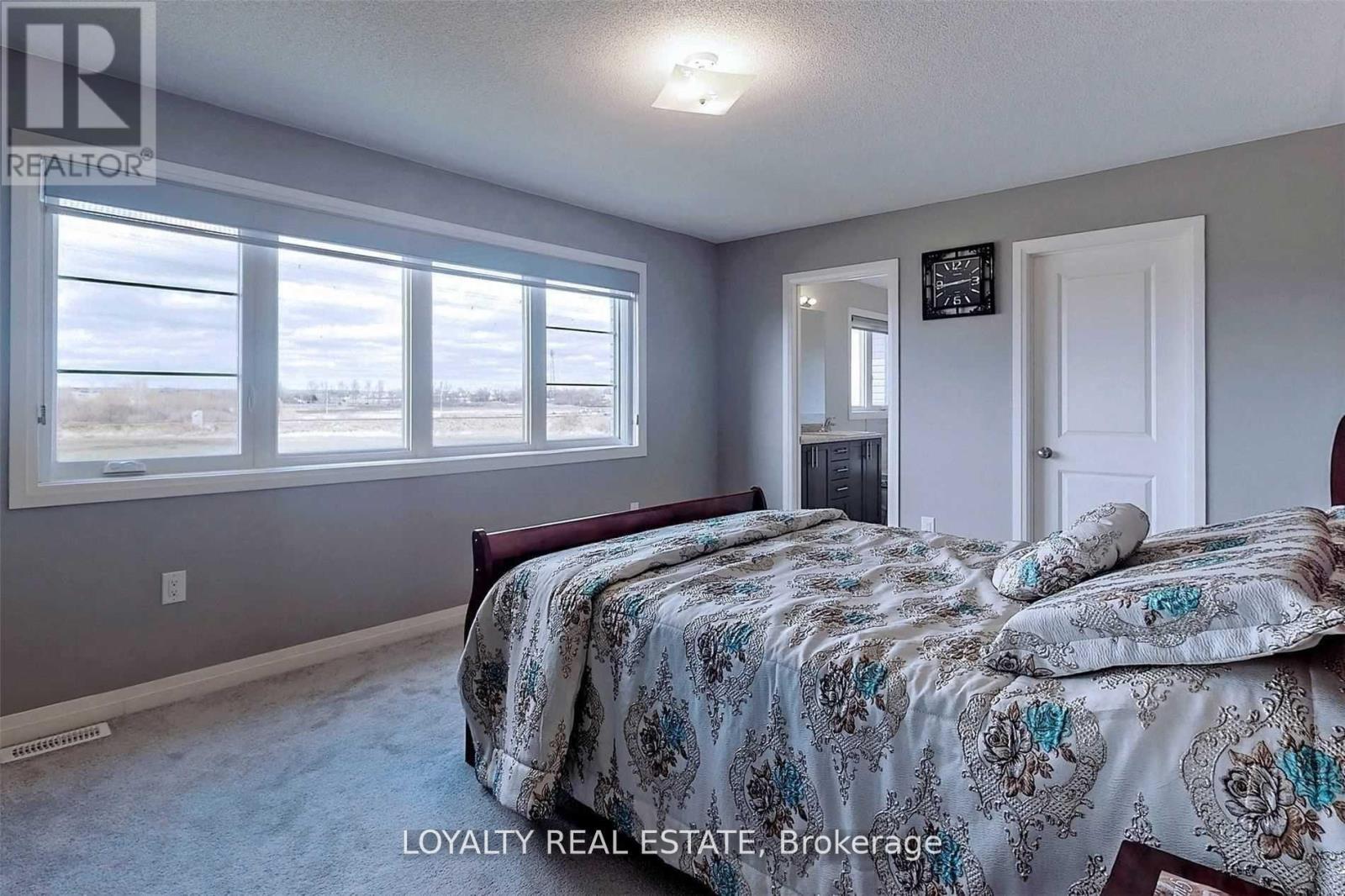 127 Yacht Drive, Clarington, Ontario  L1C 4A7 - Photo 13 - E13116262