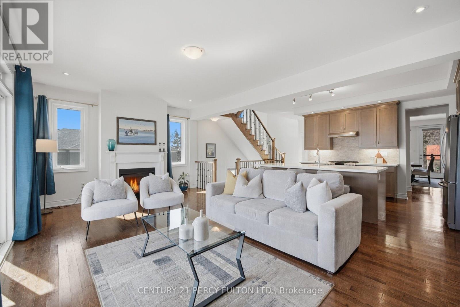 1281 Wharf Street, Pickering, Ontario  L1W 1A2 - Photo 2 - E13116264
