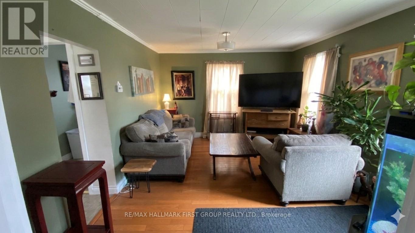 24 George Street, Ajax, Ontario  L1S 1S5 - Photo 4 - E13116354