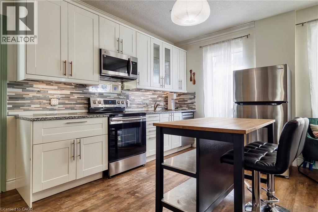 29 Andrew Street, Kitchener, Ontario  N2H 5R1 - Photo 10 - 40810532