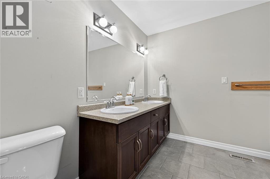 54 Westview Court, Woodstock, Ontario  N4T 0B8 - Photo 17 - 40817937