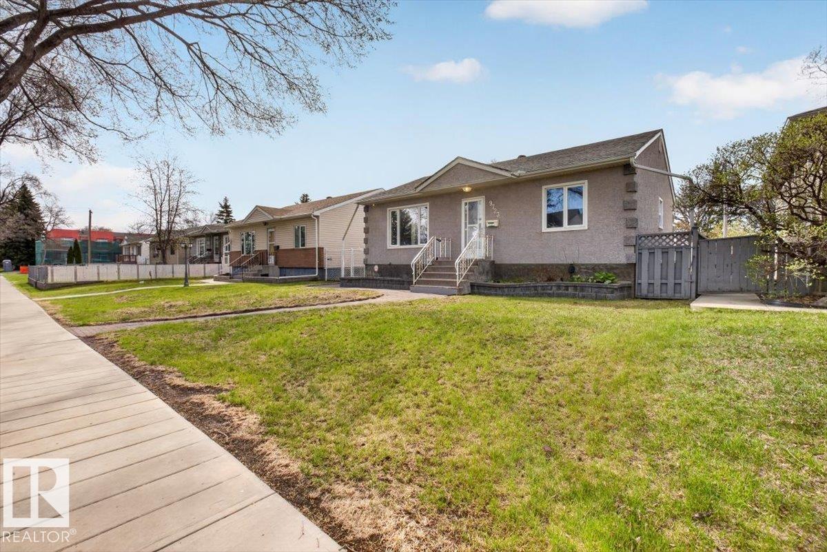 9723 65 Av Nw, Edmonton, Alberta  T6E 0M4 - Photo 4 - E4487125
