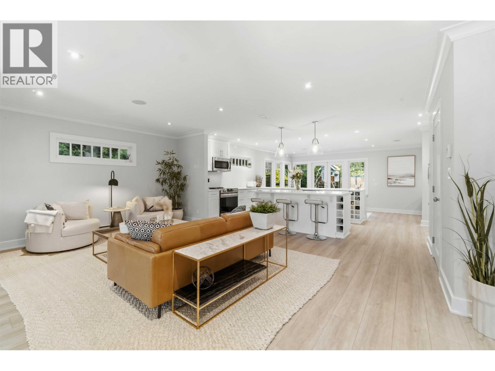 1610 Ross Road, North Vancouver, British Columbia  V7J 1V4 - Photo 14 - R3121803