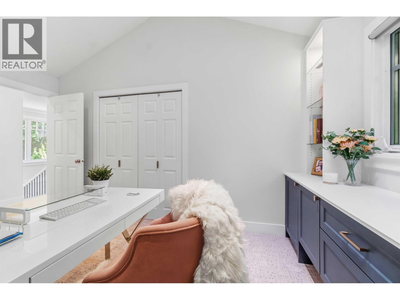1610 Ross Road, North Vancouver, British Columbia  V7J 1V4 - Photo 23 - R3121803