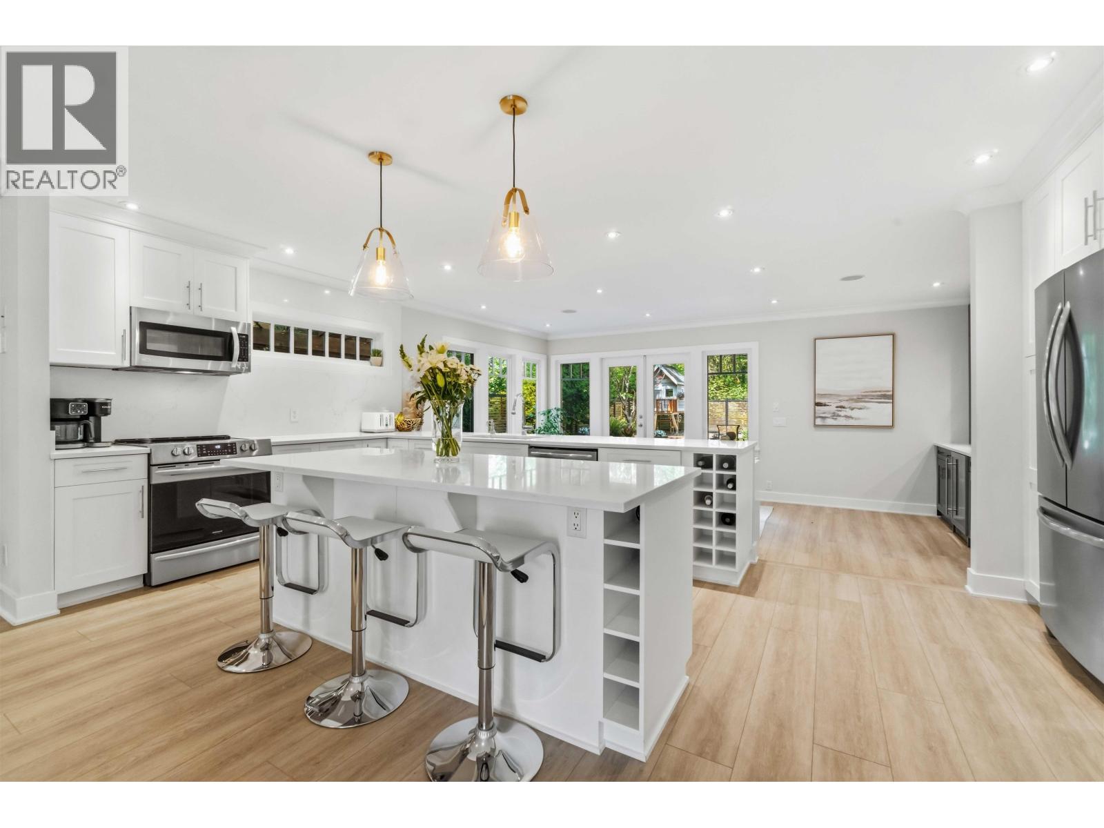 1610 Ross Road, North Vancouver, British Columbia  V7J 1V4 - Photo 9 - R3121803