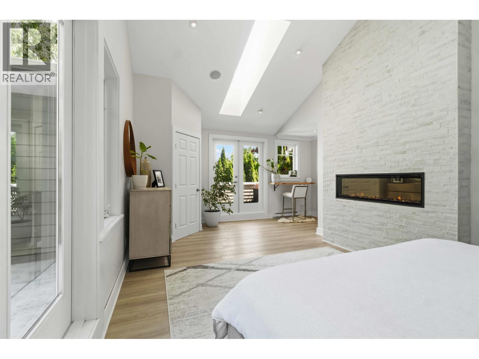 1610 Ross Road, North Vancouver, British Columbia  V7J 1V4 - Photo 19 - R3121803