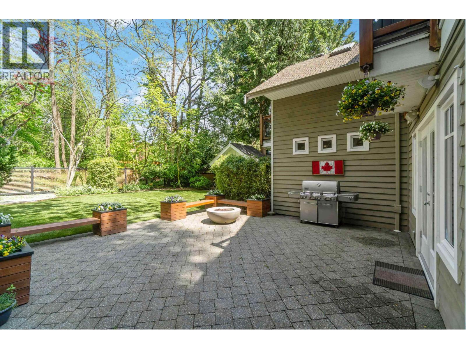 1610 Ross Road, North Vancouver, British Columbia  V7J 1V4 - Photo 37 - R3121803