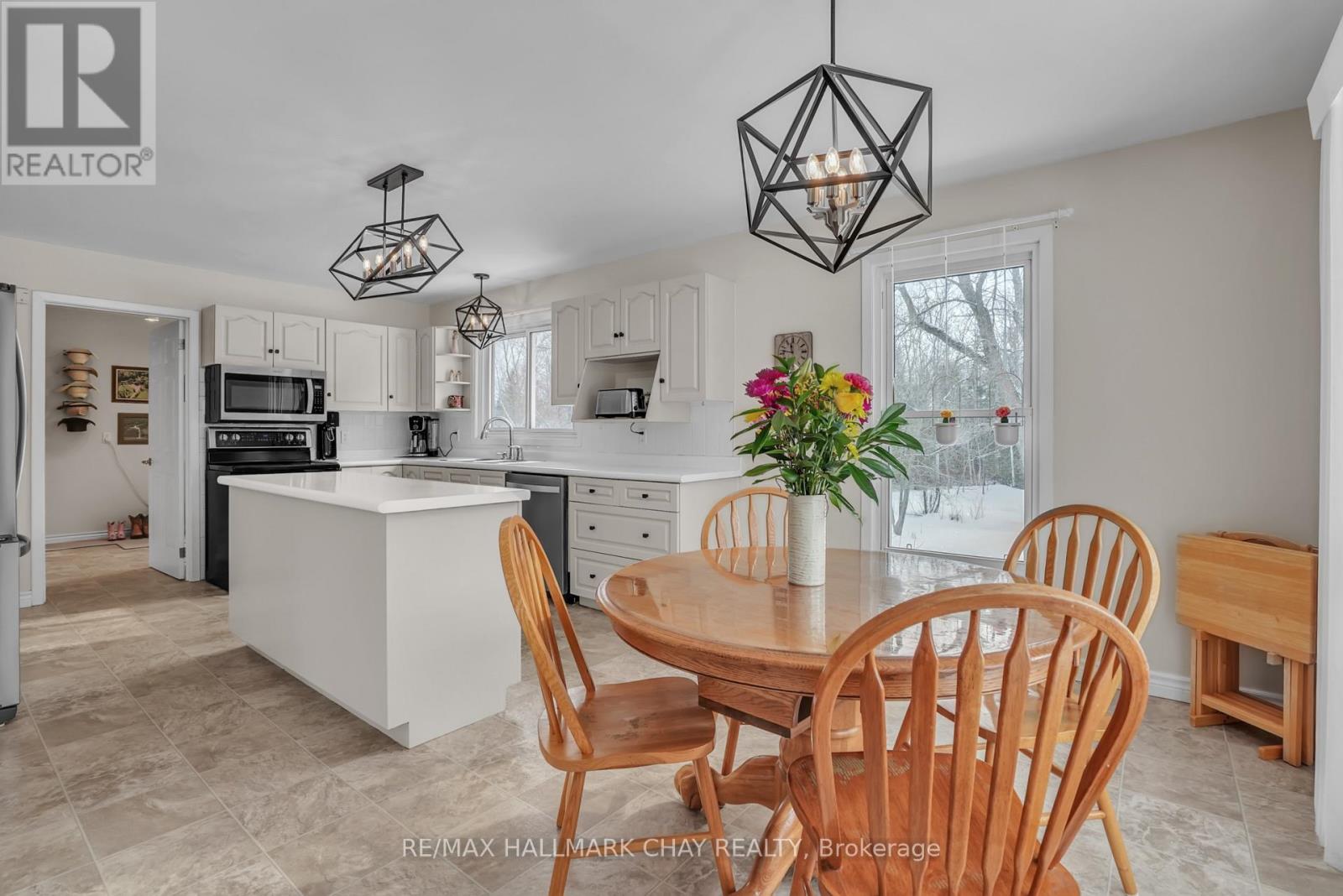 25222 Park Road, Georgina, Ontario  L0E 1R0 - Photo 9 - N13115994