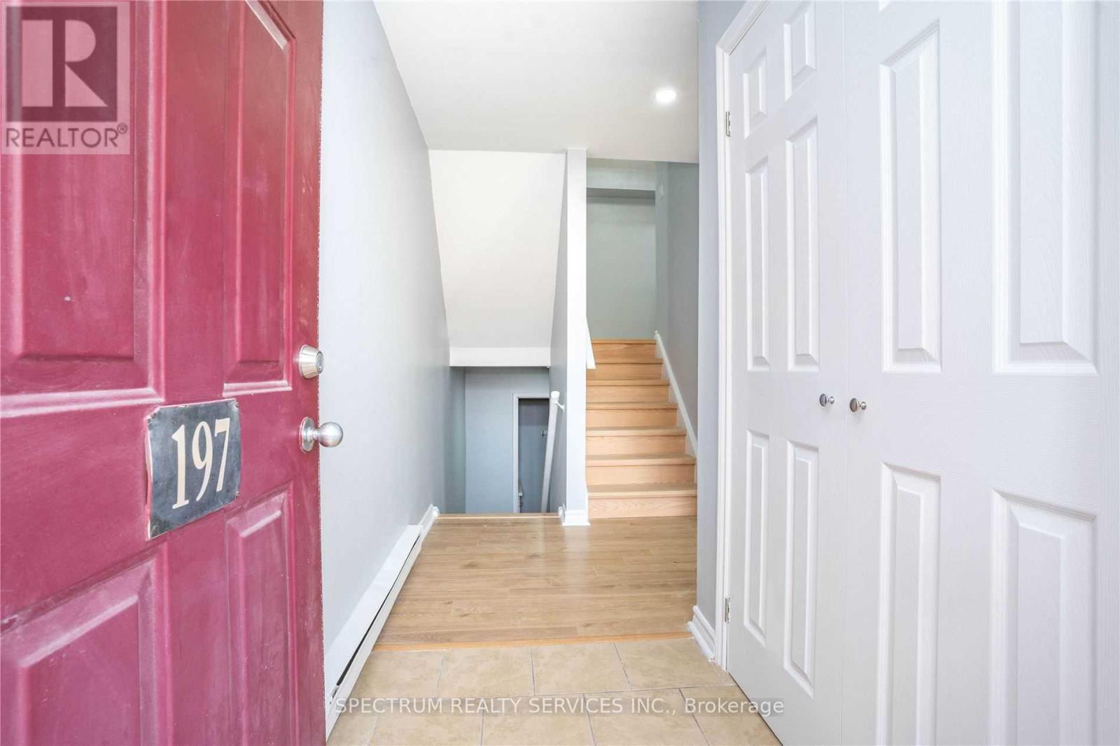 68 - 197 Milestone Drive, Aurora, Ontario L4G 3M2 - Photo 1 - N13116084