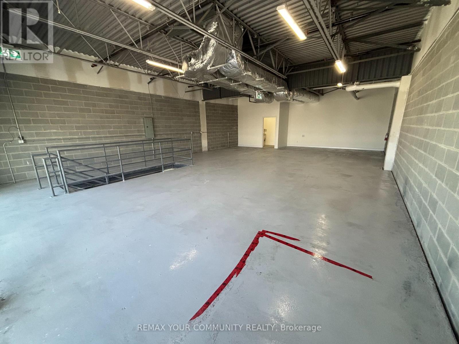 9 2nd Flr - 115 Addison Hall Circle, Aurora, Ontario  L4G 3X8 - Photo 2 - N13116098