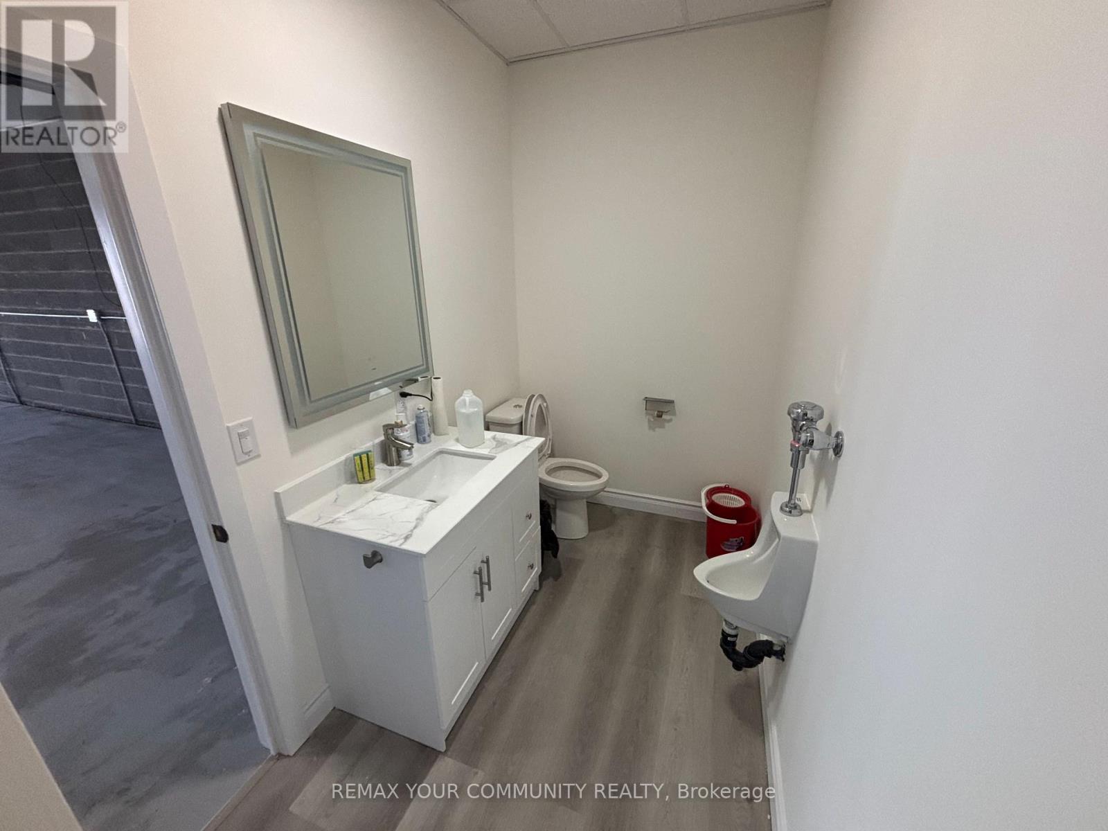 9 2nd Flr - 115 Addison Hall Circle, Aurora, Ontario  L4G 3X8 - Photo 4 - N13116098