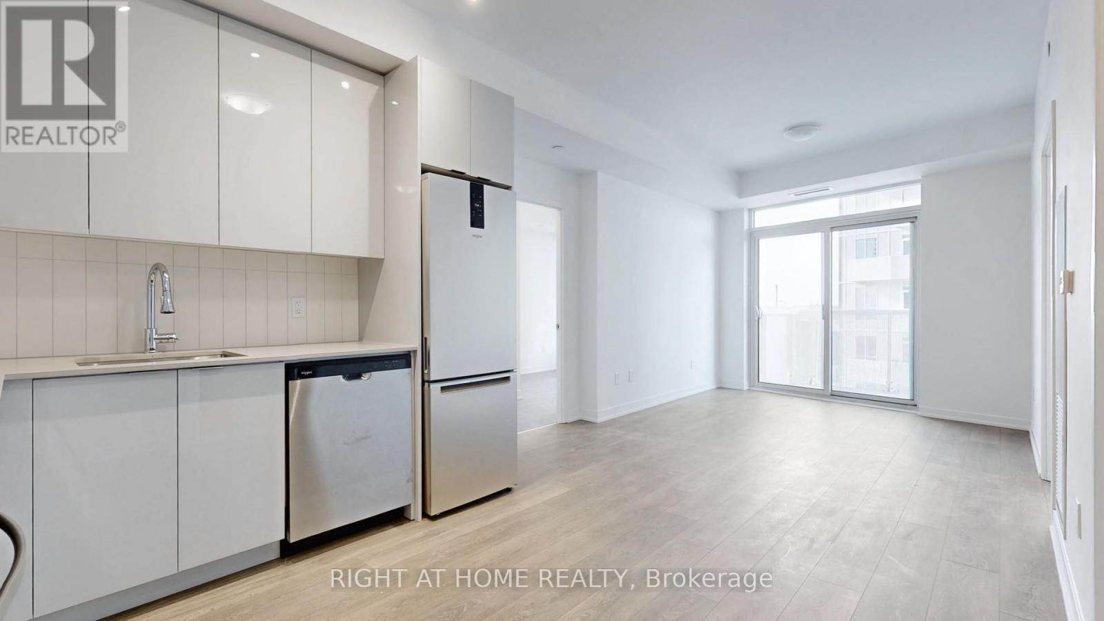 914 - 10 Abeja Street, Vaughan, Ontario  L4K 0R4 - Photo 7 - N13116146