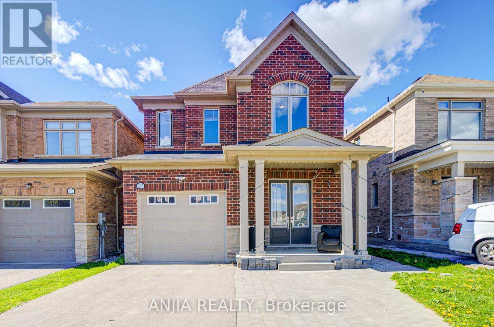 377 BUSATO DRIVE, Whitchurch-Stouffville, Ontario